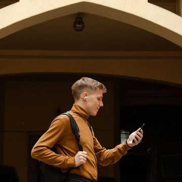 Аудиоэкскурсия «Неформальные достопримечательности: от Адмиралтейской к Новой Голландии»