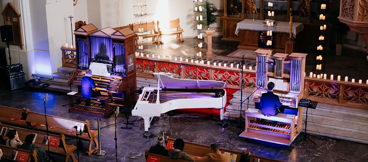 Концерт для трех органов при свечах «От Баха до Linkin Park» со скидкой 40%