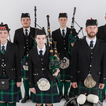 Концерт «Новый год в шотландском стиле. Волынки и барабаны при свечах» со скидкой 30%