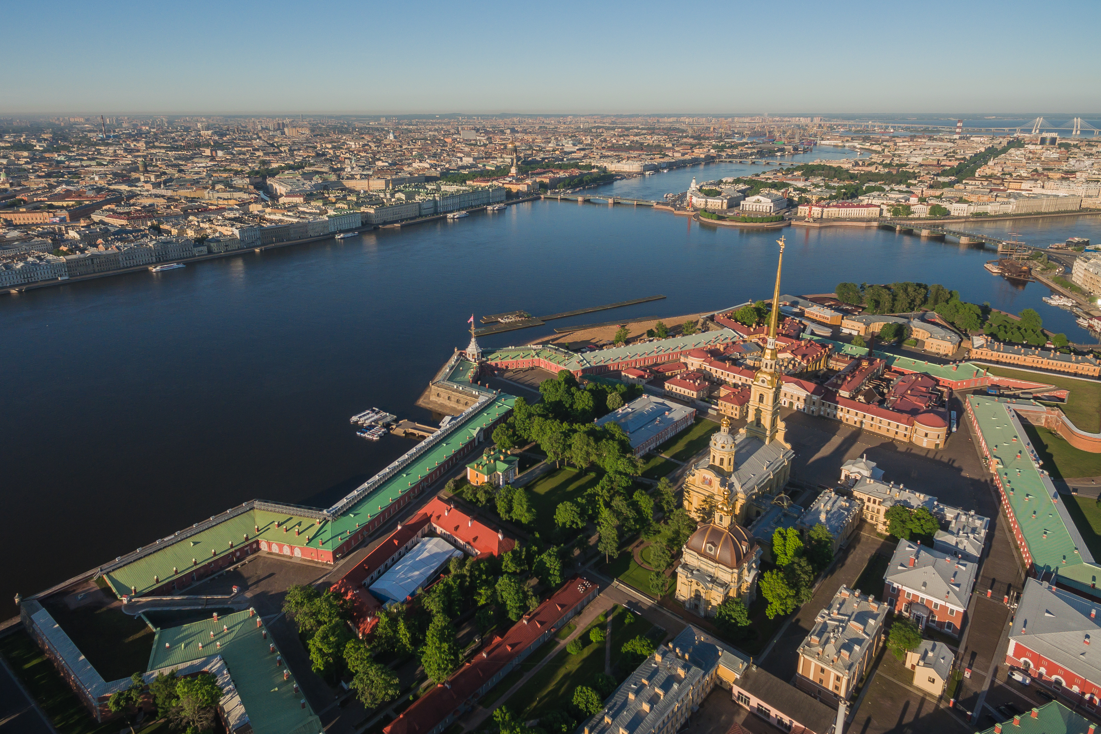 Автобусная обзорная экскурсия с посещением Петропавловской крепости со скидкой 41%