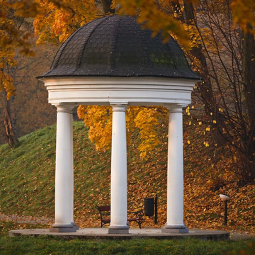 Пешеходная экскурсия «Тайны Амалиенау: рот лягушки, бычий глаз и удар хлыста» Пешеходная экскурсия «Тайны Амалиенау: рот лягушки, бычий глаз и удар хлыста»