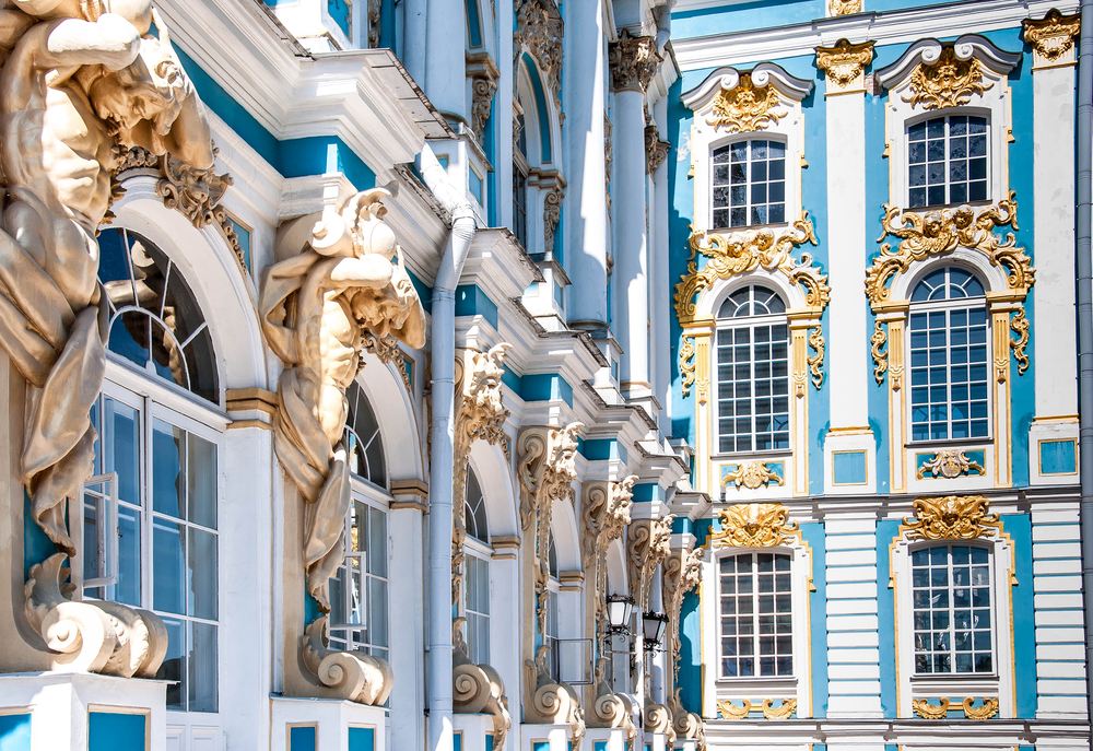 Экскурсия в Пушкин с входными билетами в Екатерининский дворец и парк со скидкой до 21%
