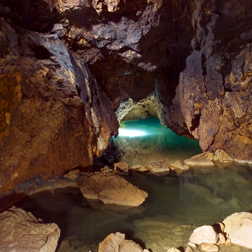 Автобусная экскурсия «Подземные дворцы Крыма» со скидкой 20%