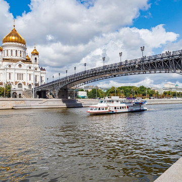 Круговой экспресс: достопримечательности столицы за 80 минут с причала «Третьяковский» Круговой экспресс: достопримечательности столицы за 80 минут с причала «Третьяковский» со скидкой 50%