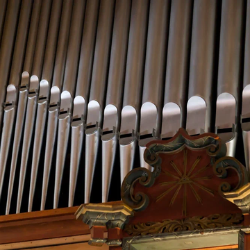 Органный концерт при свечах «Топ-10: Бах — Вивальди — Видор» со скидкой 50%