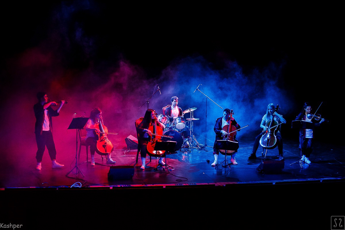 Концерт Atomic Cellos «Мировые рок-хиты на виолончелях в сердце города» со скидкой 30%