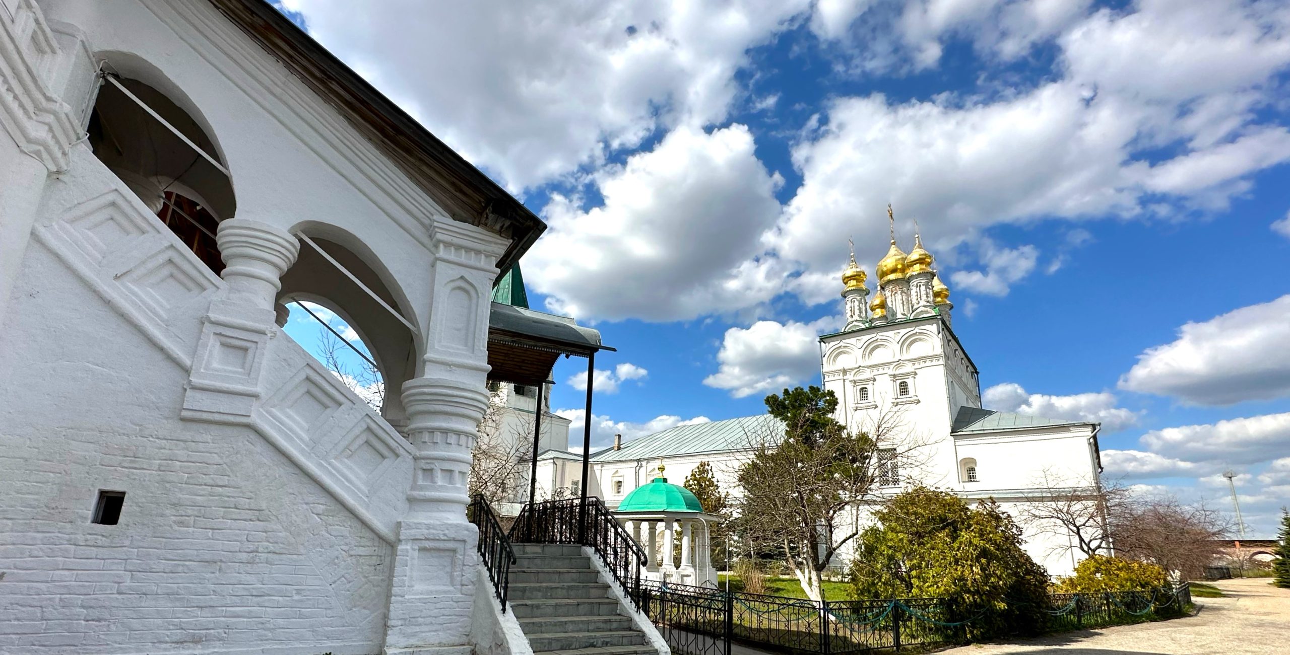 Однодневный тур в Макарьевский монастырь и Сергиевскую слободу «Путешествие в прошлое и настоящее»