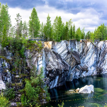 Однодневный тур в Карелию «Горный парк «Рускеала» и водопады» со скидкой 28%