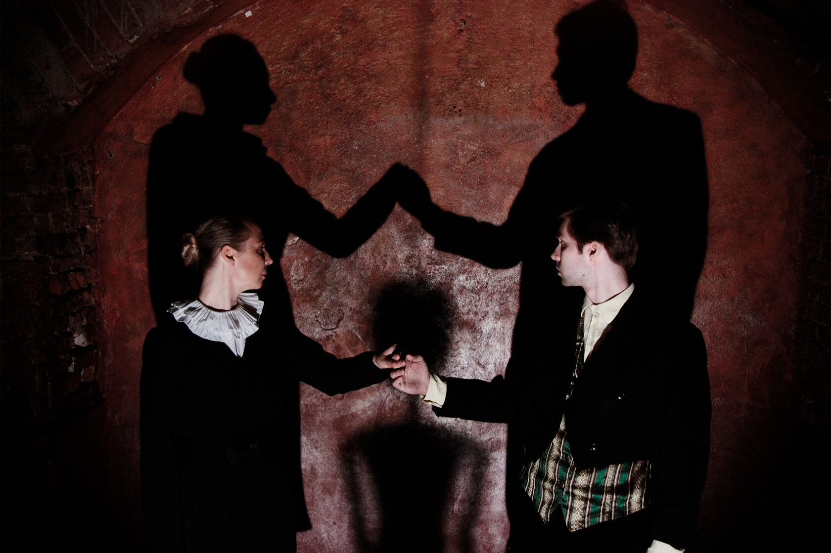 Спектакль «Бред вдвоём» со скидкой 25%