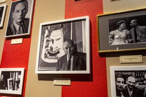 Бесплатная выставка к юбилею Николая Акимова в Театре комедии