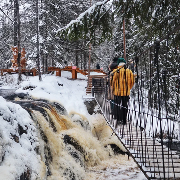 Однодневный тур в Карелию «Визит к Деду Морозу Юхани и величественная Рускеала» со скидкой 25%