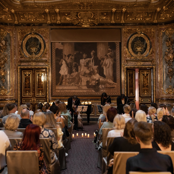 Концерт при свечах «Шедевры неоклассики: от Циммера до Эйнауди» в особняке Половцова со скидкой 30%