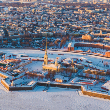 Автобусная экскурсия с посещением Петропавловской крепости со скидкой до 65%