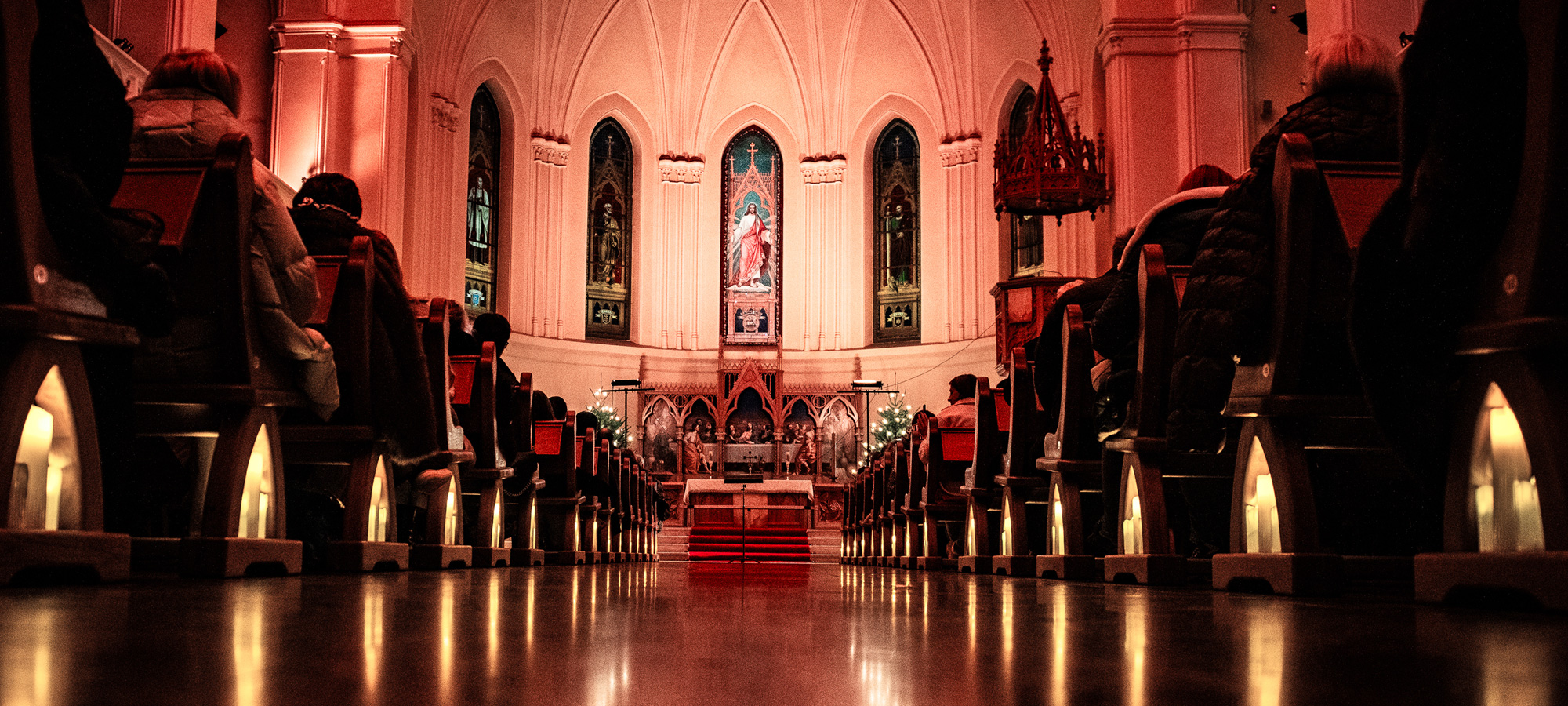 Концерт Хора Минина «Маленькая торжественная месса. Россини при свечах» со скидкой 30%