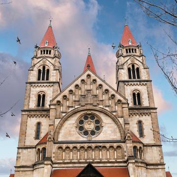 Путешествие во времени: от средневековья до имперской роскоши