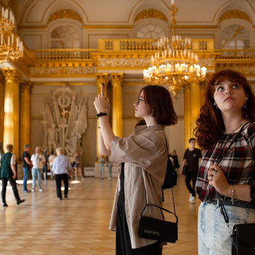 Аудиоэкскурсия «Эрмитаж для школьников» с входным билетом Аудиоэкскурсия «Эрмитаж для школьников» с входным билетом