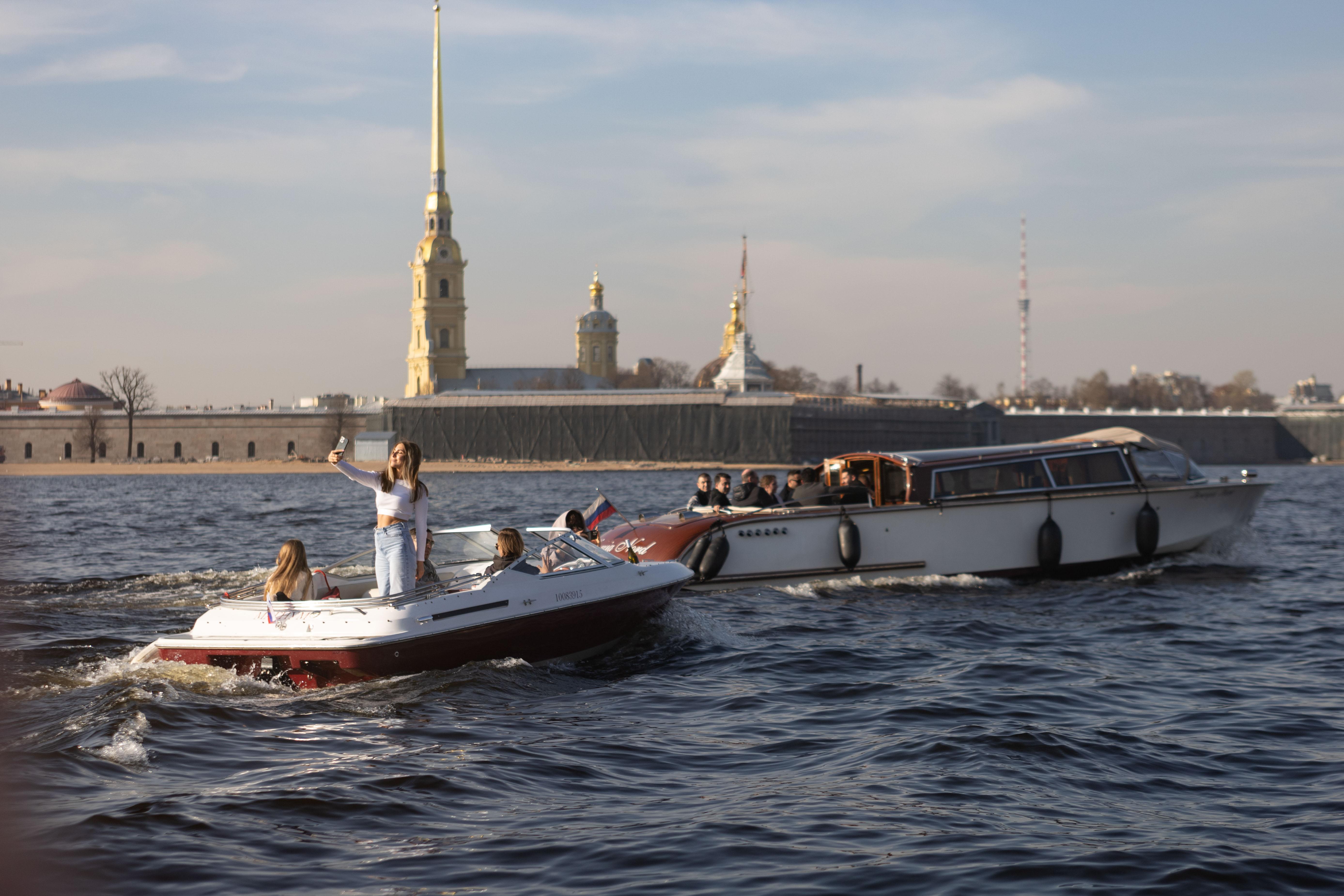 Тепло, но не жарко: какая погода будет в Санкт-Петербурге летом 2025