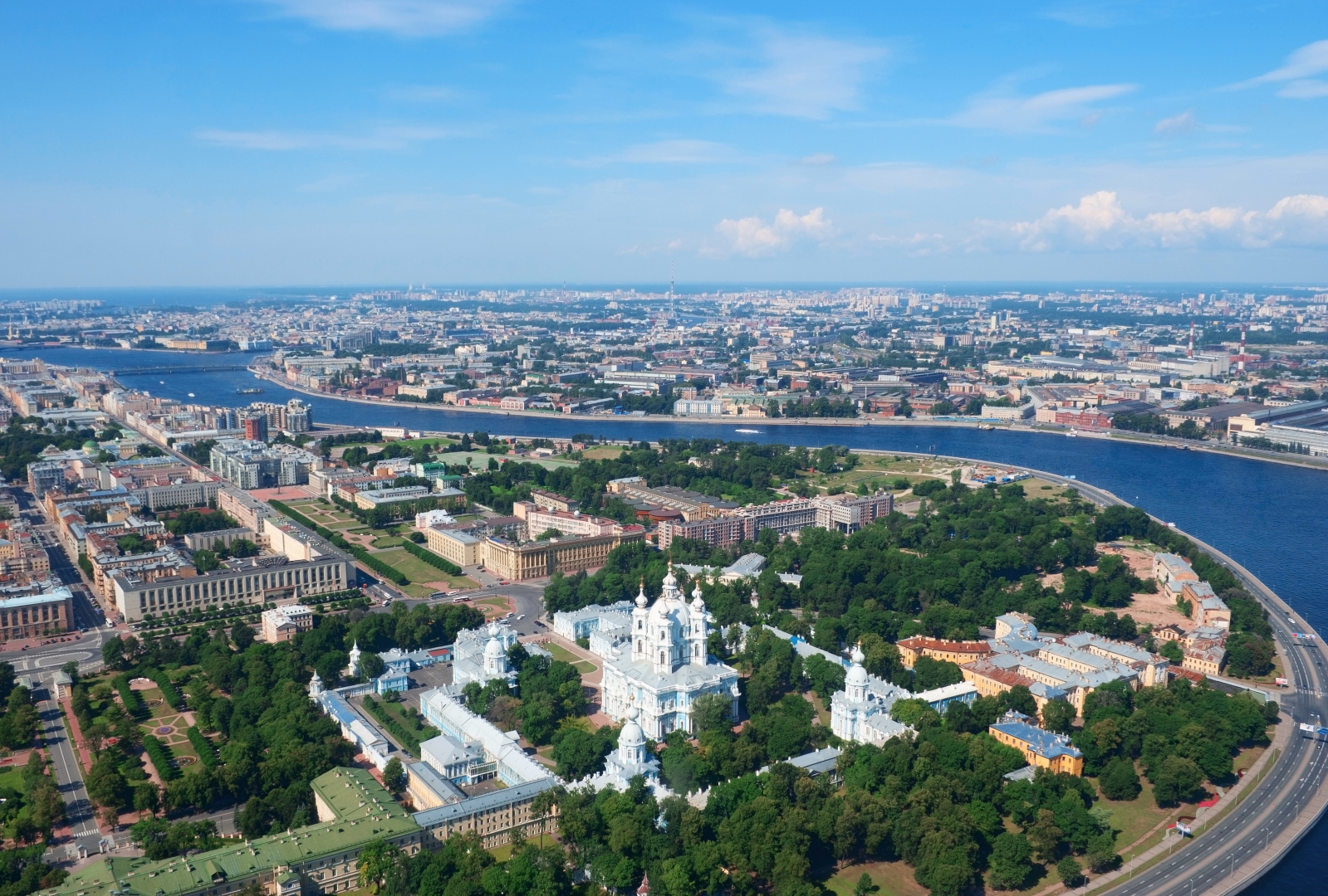 Польский сад — парк в центре Петербурга, скрытый домами от оживлённых улиц