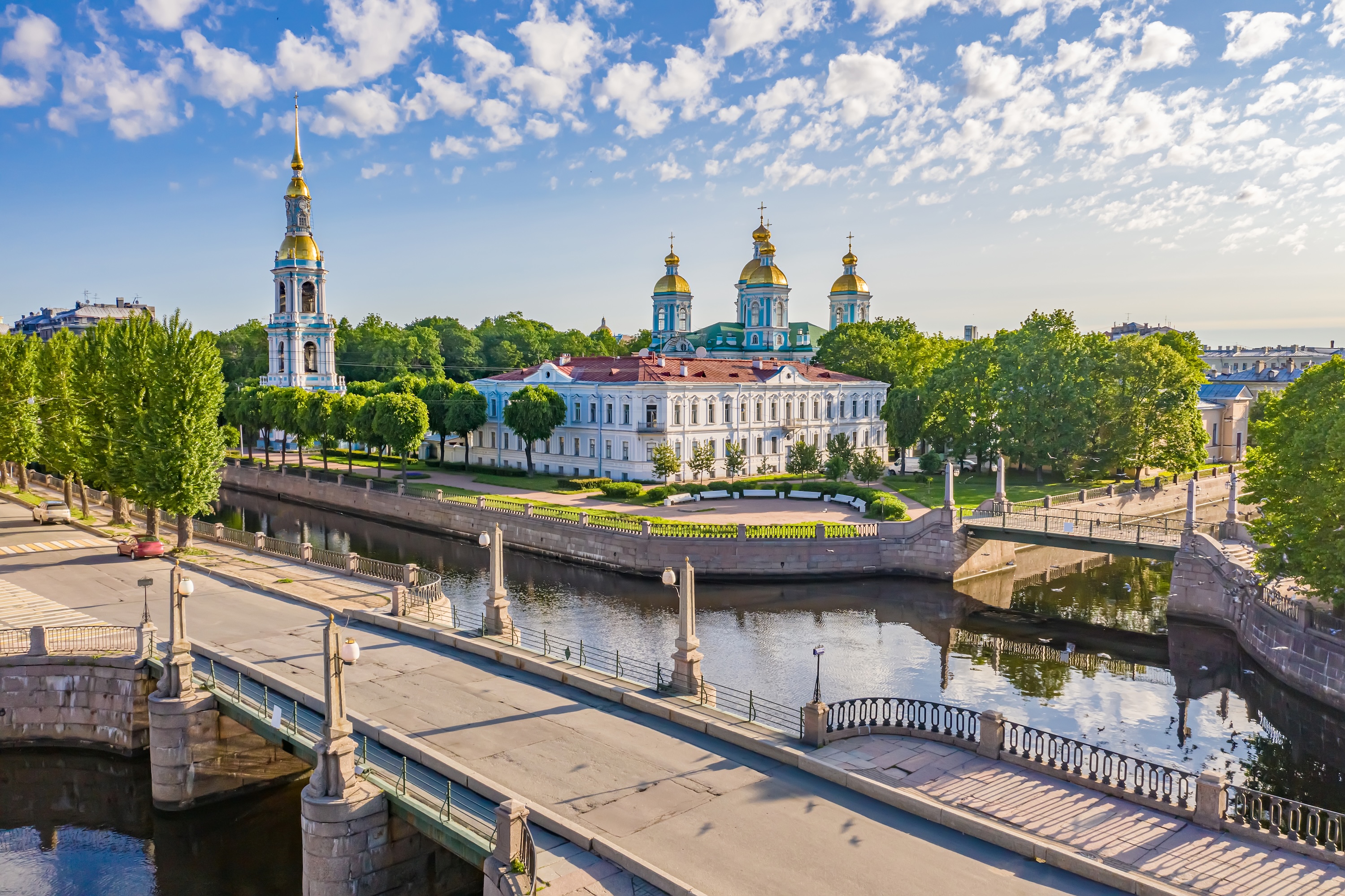 Автобусная экскурсия «Православные храмы Петербурга» со скидкой до 34%
