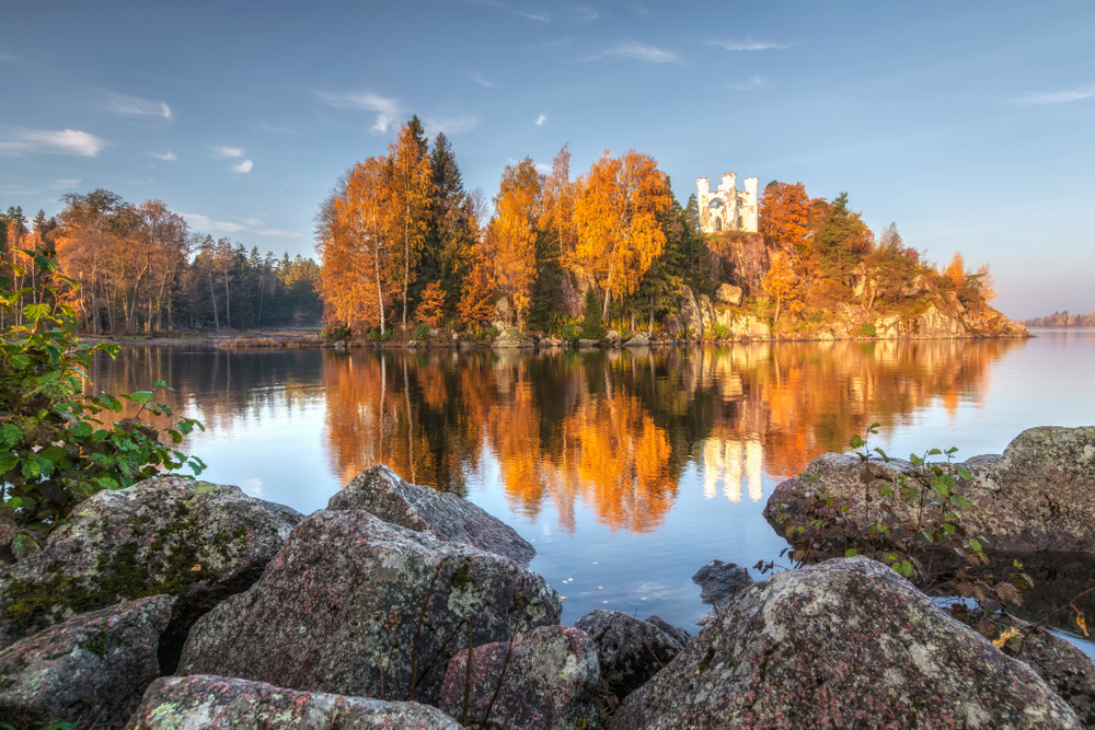 Выборгский парк Монрепо: 5 интересных достопримечательностей