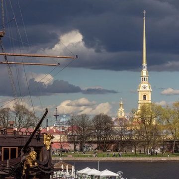 Автобусная экскурсия с посещением Петропавловской крепости Автобусная экскурсия с посещением Петропавловской крепости со скидкой до 65%