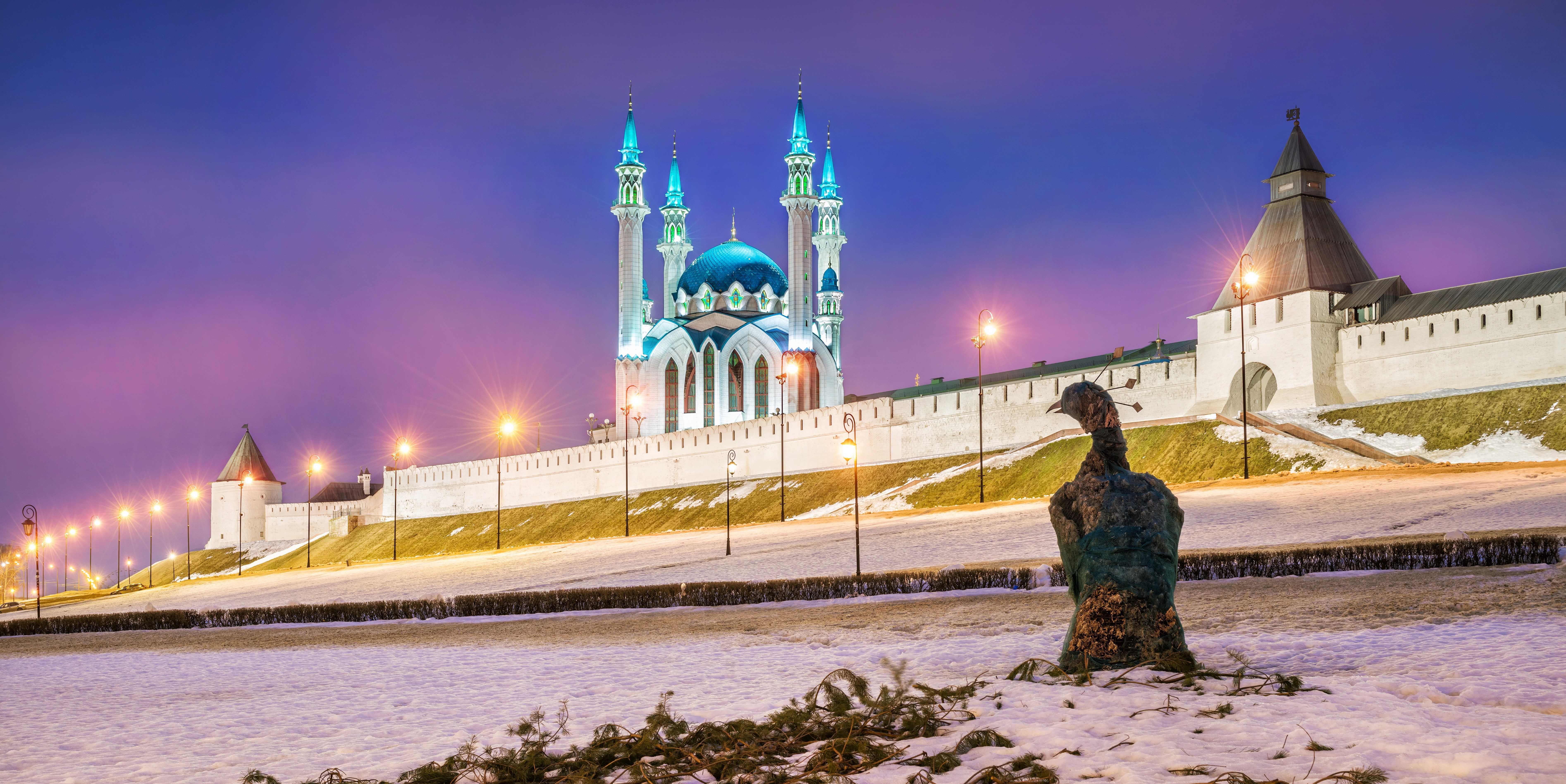 Автобусная обзорная экскурсия «Новогодняя Казань» с посещением Кремля Автобусная обзорная экскурсия «Новогодняя Казань» с посещением Кремля со скидкой 25%