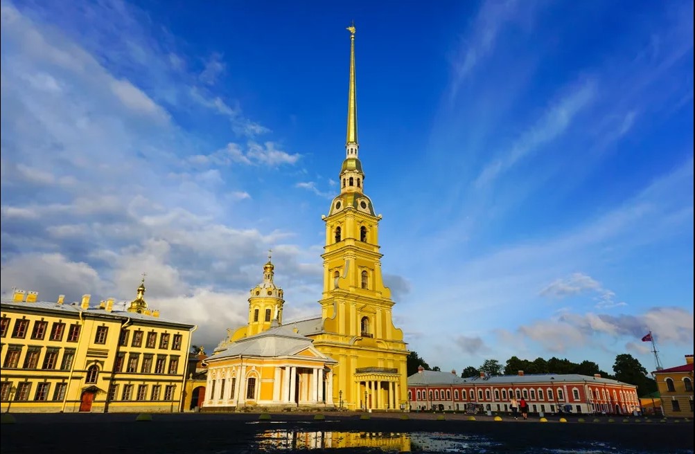 Длительная обзорная экскурсия «Санкт-Петербург и Петропавловская крепость» со скидкой 58%