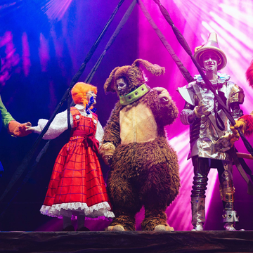 Цирковое шоу «Волшебник Изумрудного города» в «Цирке Чудес» на Калужской Цирковое шоу «Волшебник Изумрудного города» в «Цирке Чудес» на Калужской со скидкой 20%