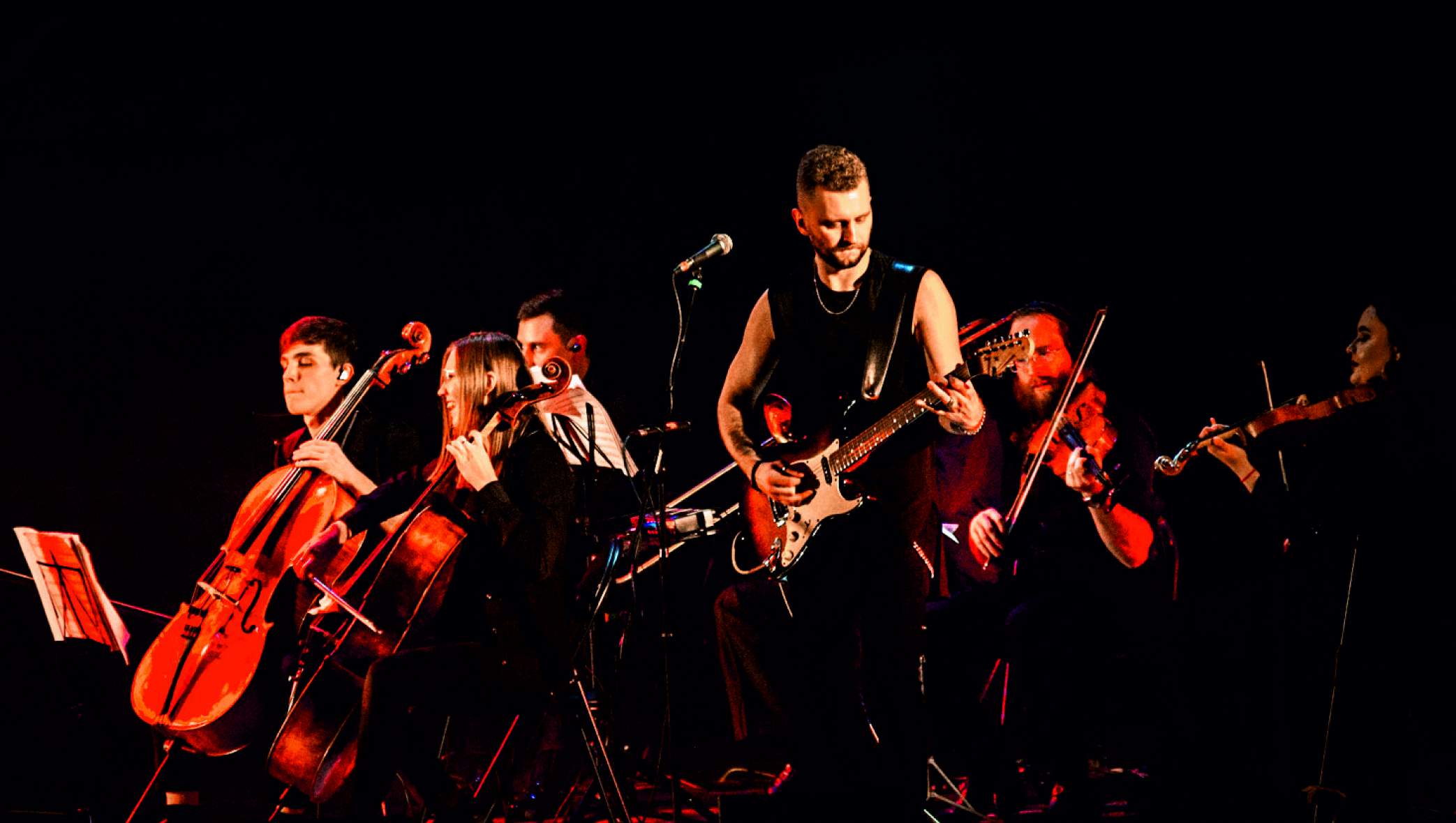 Симфоническое рок-шоу «Битва Эпох. Оркестр и солисты музыкальных театров Санкт-Петербурга» Симфоническое рок-шоу «Битва Эпох. Оркестр и солисты музыкальных театров Санкт-Петербурга» со скидкой 30%