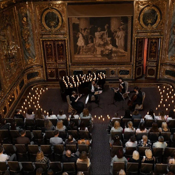 Концерт при свечах «Итальянские саундтреки: Эйнауди, Морриконе, Рота» в особняке Половцова с экскурсией со скидкой 30%