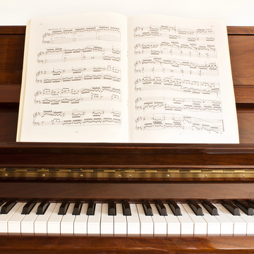 Органный концерт при свечах «Вечернее барокко: Бах, Вивальди, Муффат» со скидкой 50%