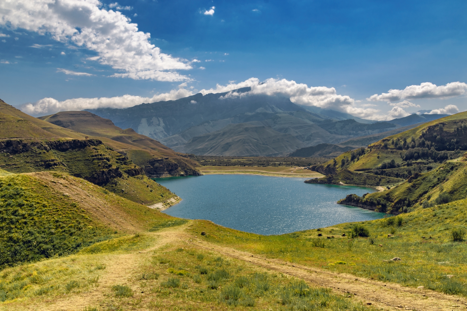 Экскурсия на джипе к Эльбрусу. Гижгит. Поляна Азау. Поляна Нарзанов из Кисловодска Экскурсия на джипе к Эльбрусу. Гижгит. Поляна Азау. Поляна Нарзанов из Кисловодска