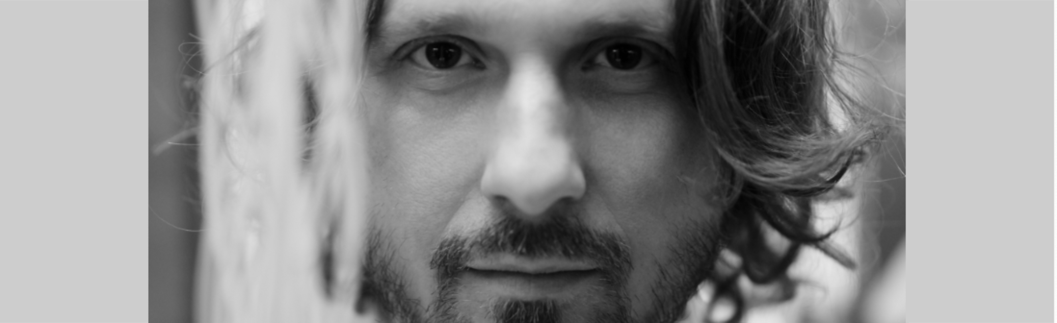 Перформанс Сергея Благодетелева «Ток времени: в начале была волна» на Новой сцене Александринского театра