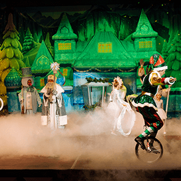 Театральное новогоднее шоу «Цирк Деда Мороза: Лига Зимних Волшебников»  со скидкой 25%