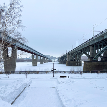 Экскурсия-прогулка по Михайловской набережной Новосибирска со скидкой 20%