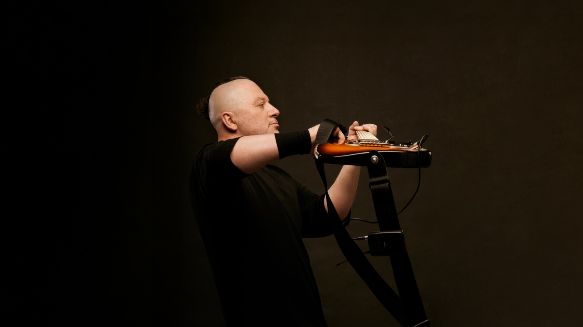 Концертное шоу «Вадим Самойлов с хитами группы «Агата Кристи» Концертное шоу «Вадим Самойлов с хитами группы «Агата Кристи»