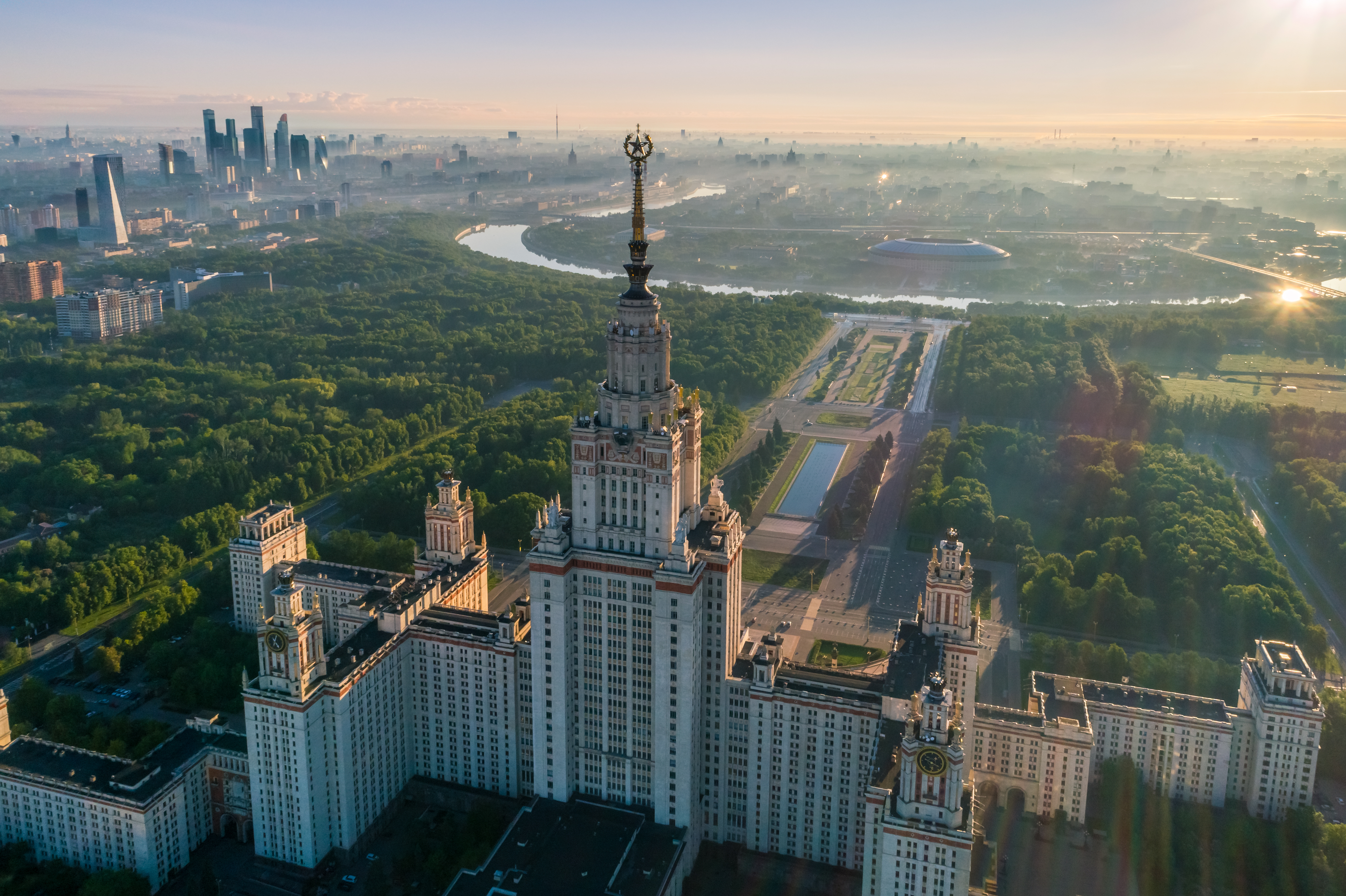 Главное здание МГУ: самая высокая сталинская постройка Москвы