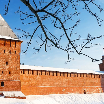Пешеходная экскурсия «Истории Новгородского Кремля» со скидкой до 22%