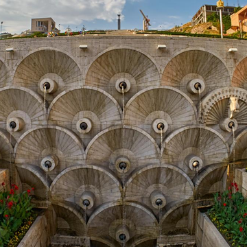 Пешеходная экскурсия для детей с мастер-классом по рисованию «Дорисуй Каскад»