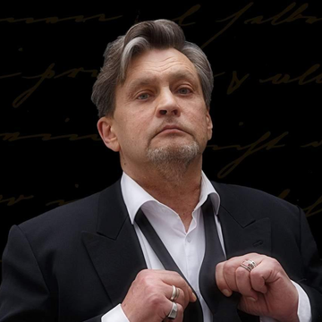 Музыкальный спектакль «Вертинский» с Александром Домогаровым Музыкальный спектакль «Вертинский» с Александром Домогаровым