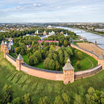 Автобусная обзорная экскурсия «Княжество Новгородское династии Рюриковичей» со скидкой до 22%