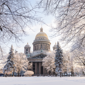 Обзорная экскурсия по Петербургу с посещением колоннады Исаакиевского собора со скидкой до 38%