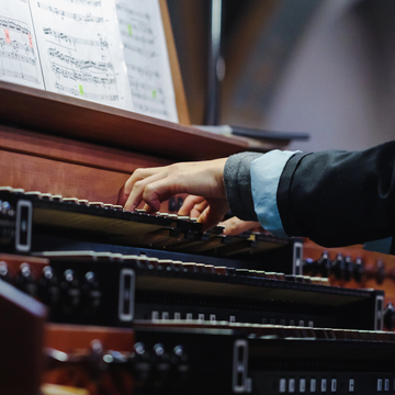 Концерт «Орган и саксофон при свечах. От классики до мюзикла» со скидкой 50%