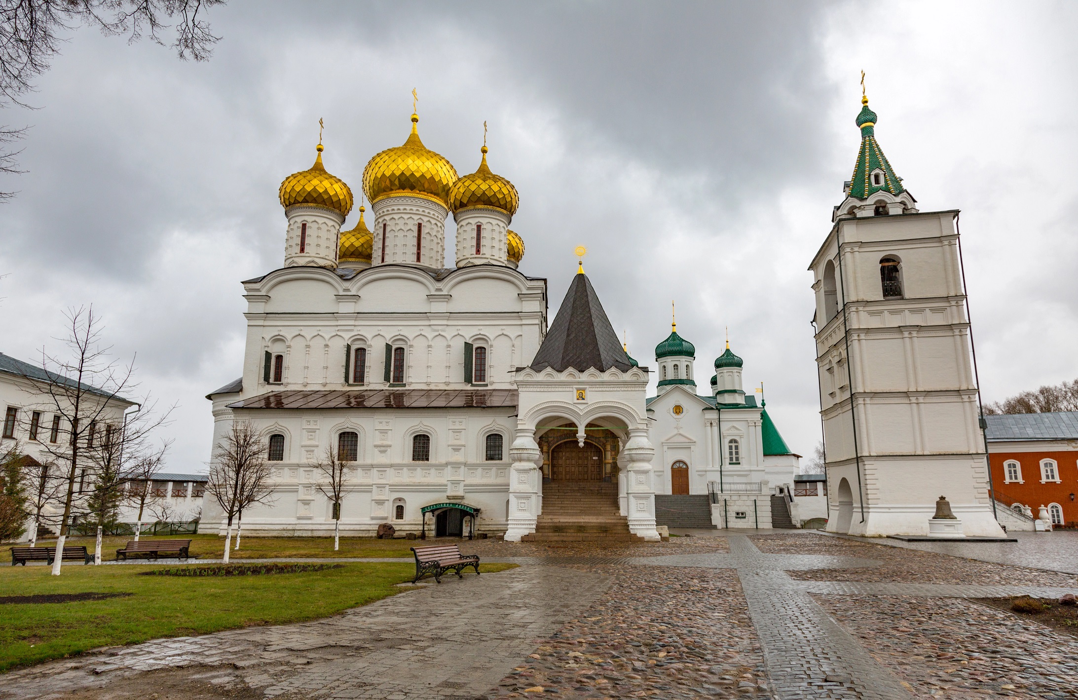 Индивидуальная пешеходная экскурсия по историческому центру Костромы