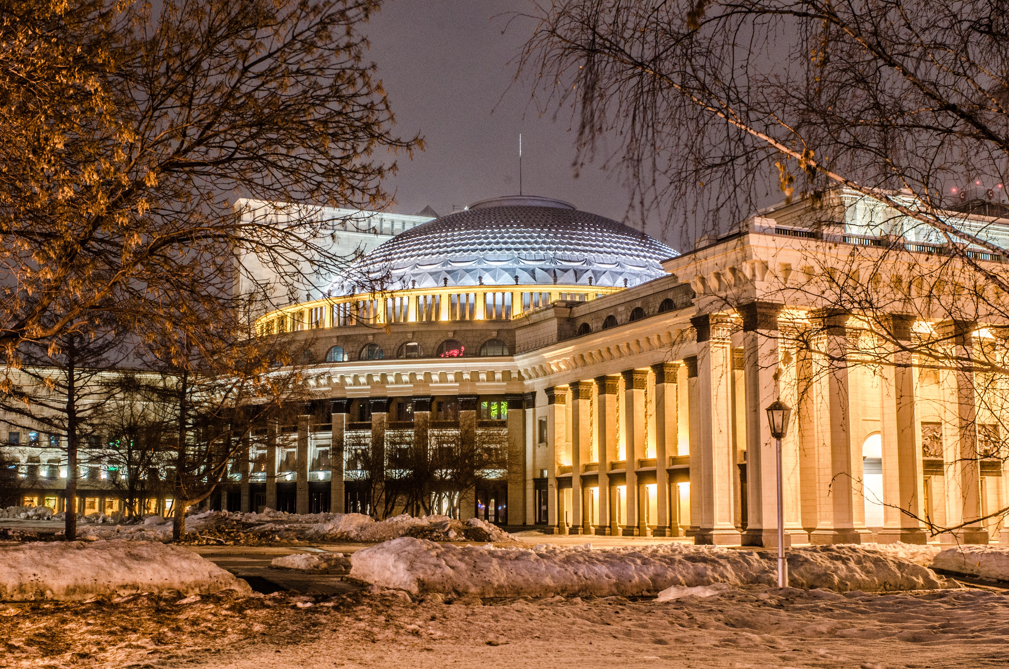 Индивидуальная пешеходная экскурсия «Нескучный Новосибирск» со скидкой 20%