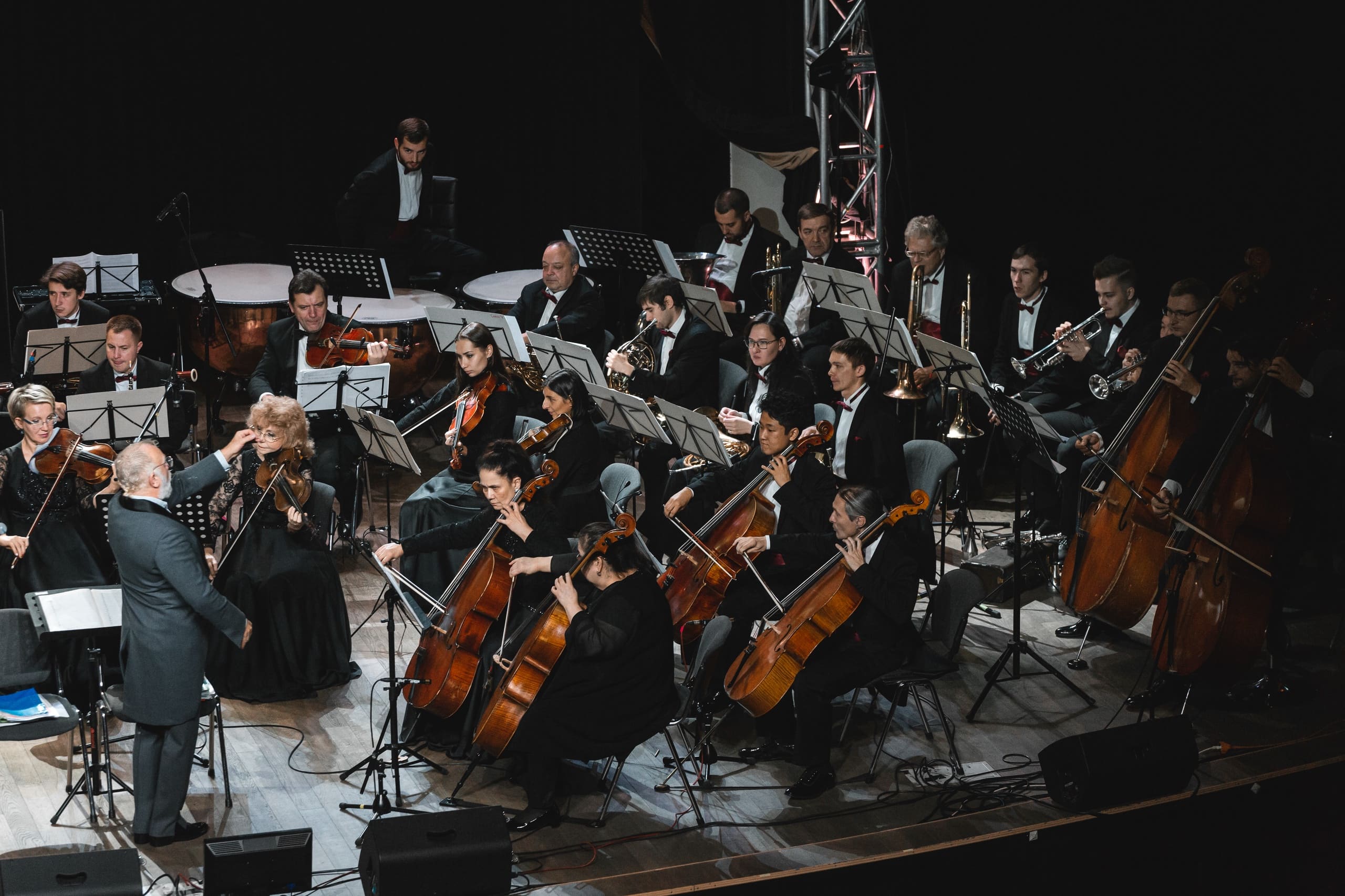 Концерт Губернаторского симфонического оркестра Санкт-Петербурга «Саундтреки-2» со скидкой 50%
