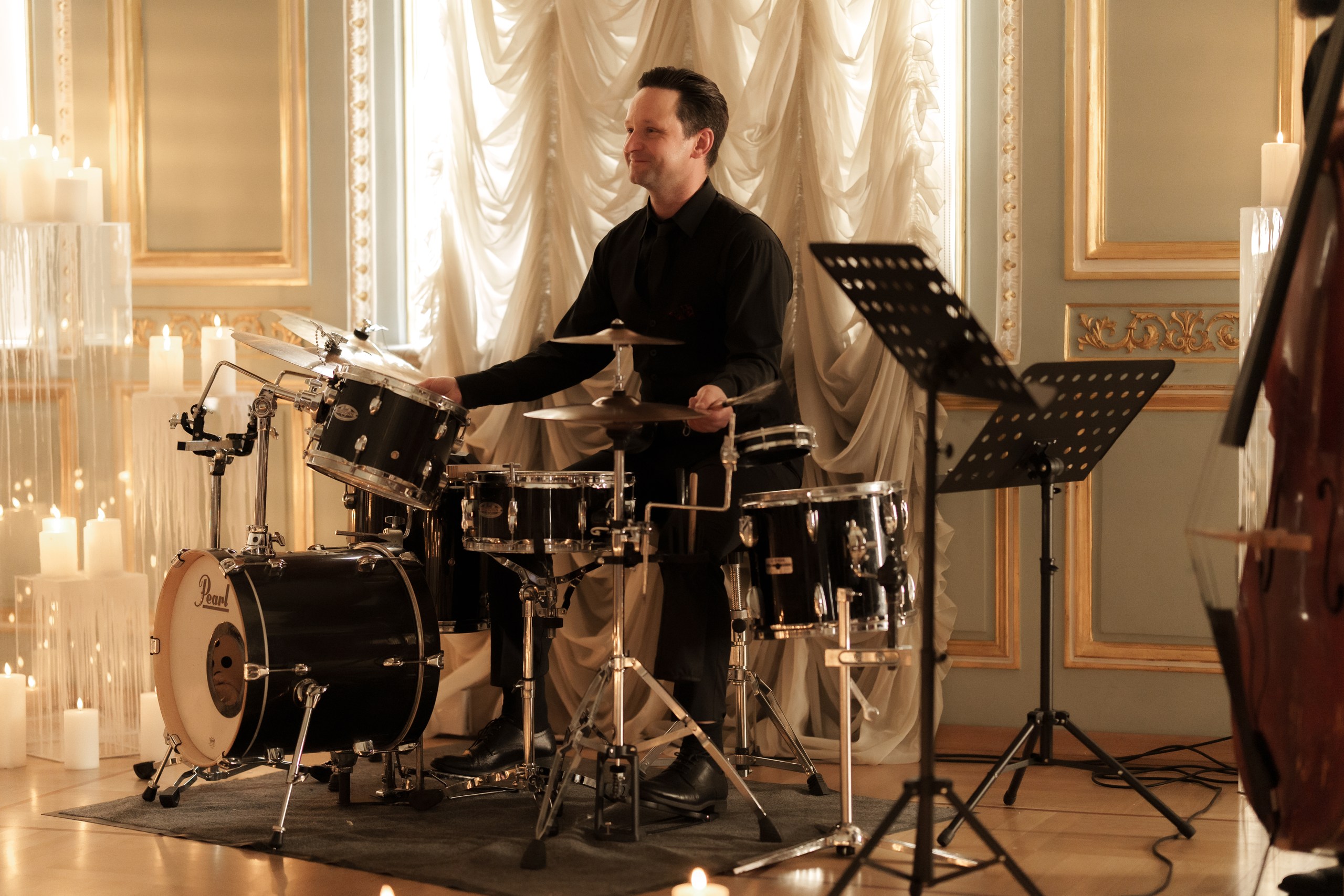 Концерт при свечах Romantic Lounge jazz в особняке Серебрякова Концерт при свечах Romantic Lounge jazz в особняке Серебрякова