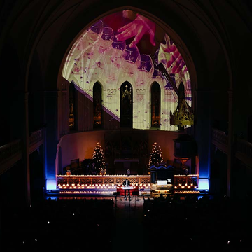 Рождественский концерт при свечах «Стеклянная арфа, орган, голос. От Баха до Scorpions» со скидкой 40%