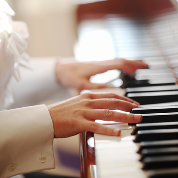 Музыкально-поэтический вечер «Шекспир и Зейдлер. Лирический дневник» со скидкой 30%