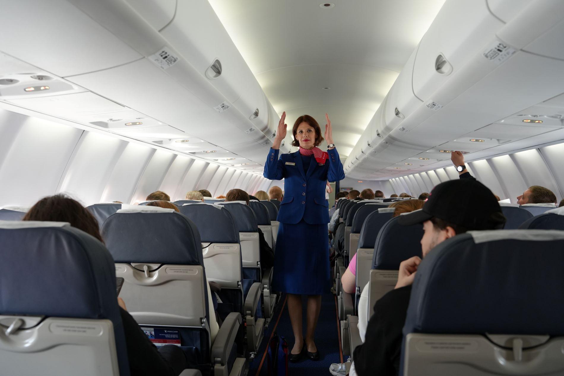Стюардессы назвали топ-3 самых раздражающих пассажиров